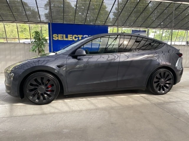 2022 Tesla Model Y Performance - Image 13 of 21