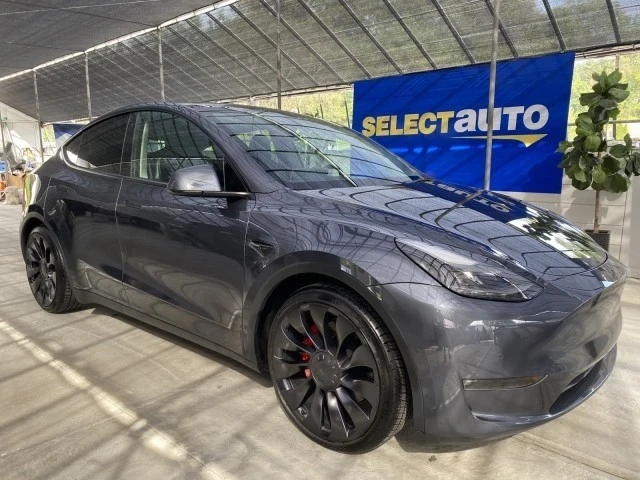 2022 Tesla Model Y Performance - Image 2 of 21