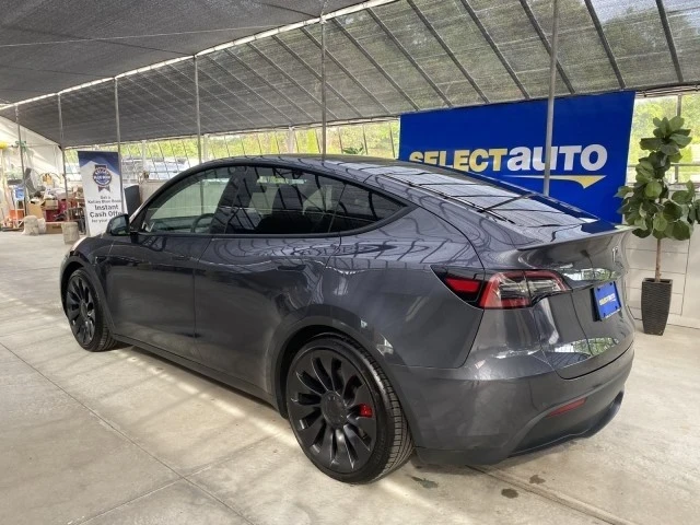 2022 Tesla Model Y Performance - Image 16 of 21