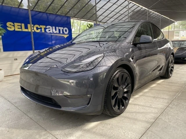 2022 Tesla Model Y Performance - Image 11 of 21