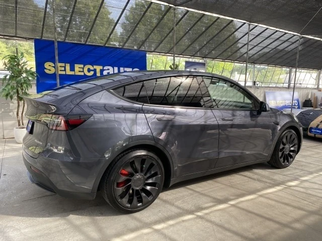2022 Tesla Model Y Performance - Image 7 of 21
