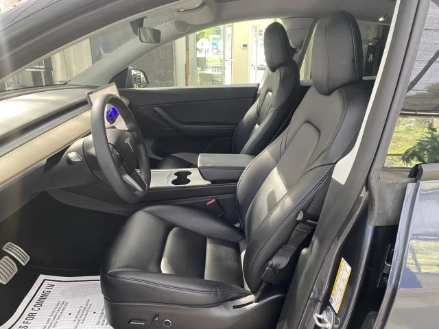 2022 Tesla Model Y Performance - Image 18 of 21