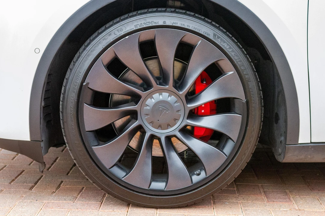 2022 Tesla Model Y Performance - Image 30 of 31