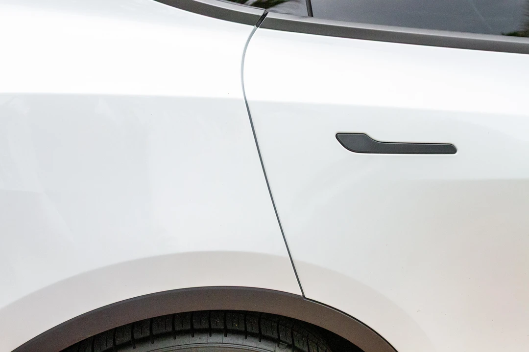2022 Tesla Model Y Performance - Image 27 of 31