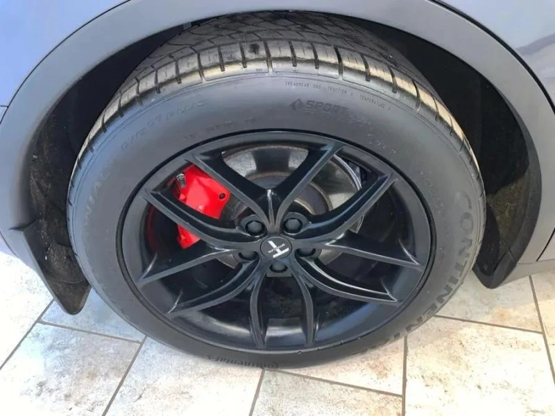 2022 Tesla Model Y Performance - Image 11 of 12