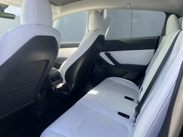 2022 Tesla Model Y Performance - Image 6 of 12