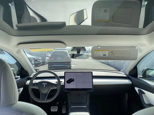 2022 Tesla Model Y Performance - Image 7 of 12