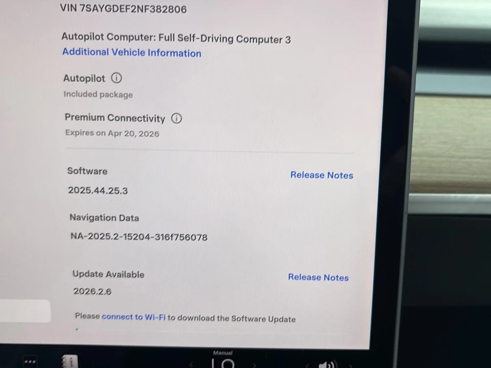 2022 Tesla Model Y Performance - Image 20 of 21