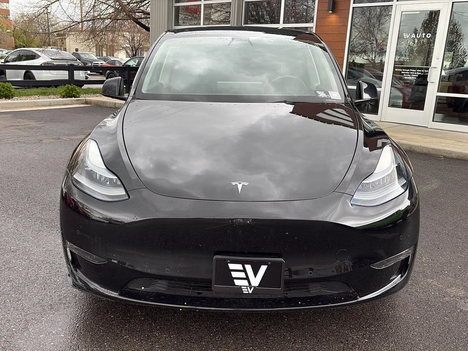 2022 Tesla Model Y Performance - Image 3 of 21