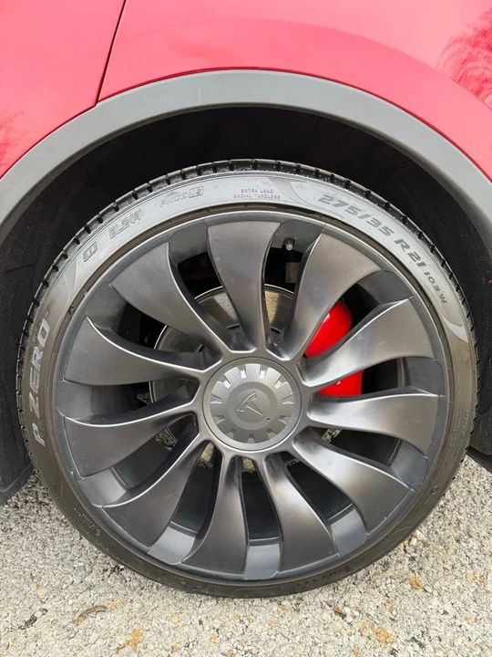 2022 Tesla Model Y Performance - Image 12 of 14