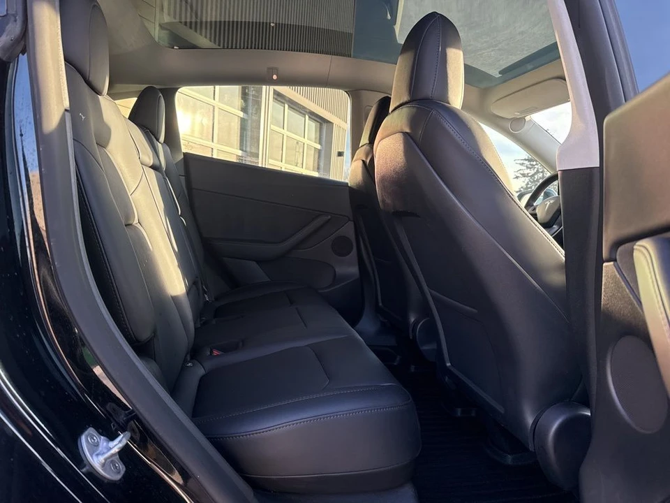 2022 Tesla Model Y Performance - Image 20 of 21