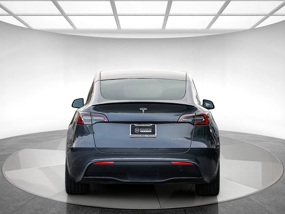 2022 Tesla Model Y Performance - Image 3 of 21