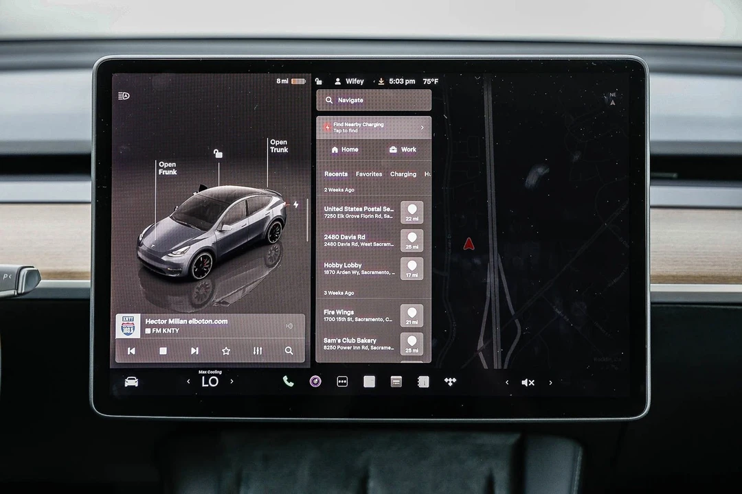 2022 Tesla Model Y Performance - Image 12 of 21