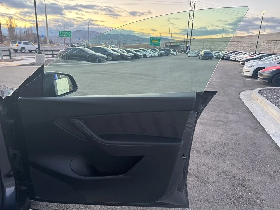 2022 Tesla Model Y Performance - Image 21 of 21