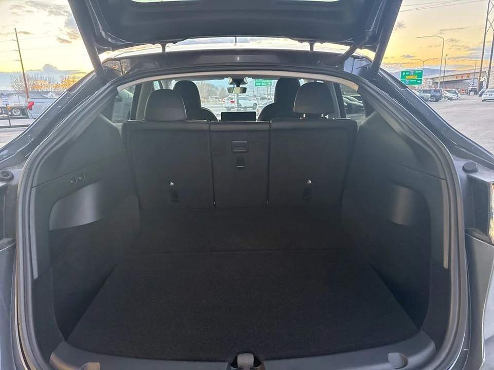 2022 Tesla Model Y Performance - Image 16 of 21