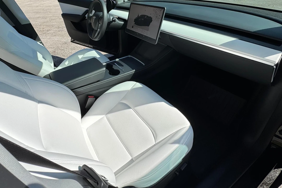 2022 Tesla Model Y Performance - Image 31 of 31
