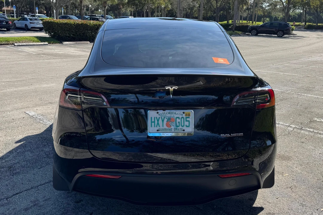 2022 Tesla Model Y Performance - Image 5 of 31