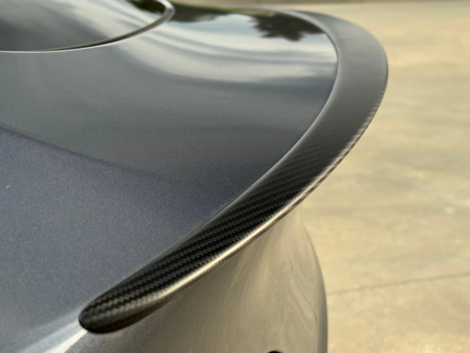 2022 Tesla Model Y Performance - Image 17 of 31