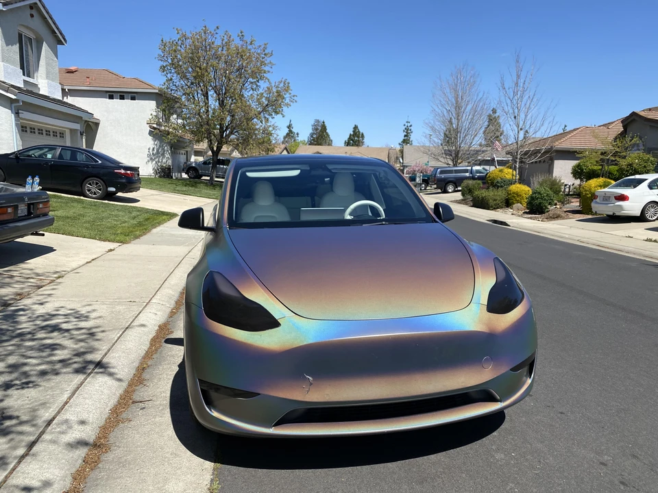 2022 Tesla Model Y Performance - Image 25 of 31