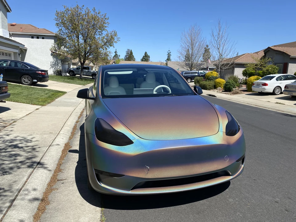 2022 Tesla Model Y Performance - Image 24 of 31