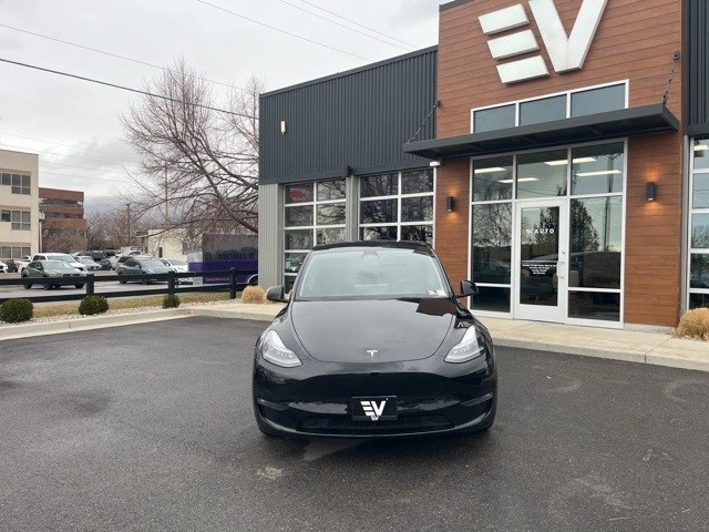 2022 Tesla Model Y Performance - Image 2 of 21