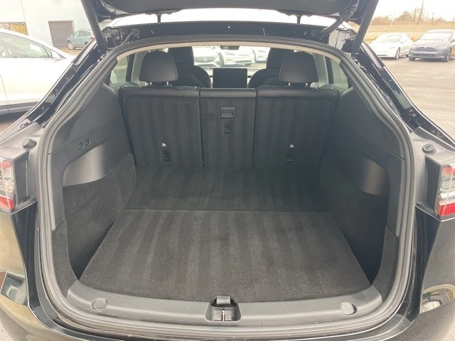 2022 Tesla Model Y Performance - Image 16 of 21