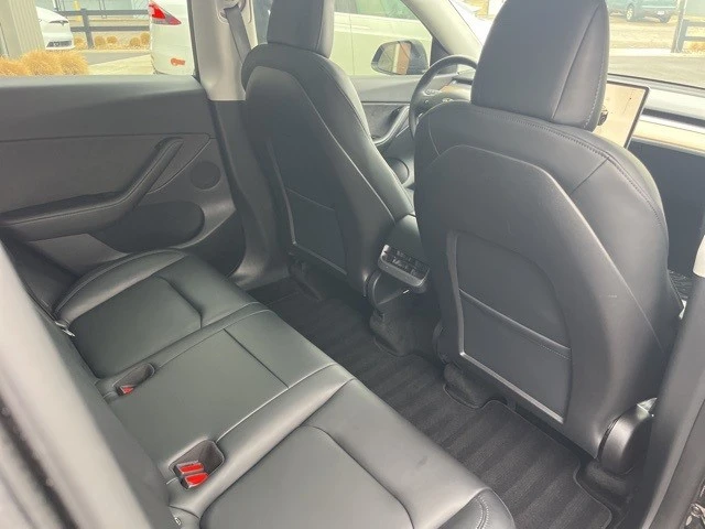 2022 Tesla Model Y Performance - Image 18 of 21