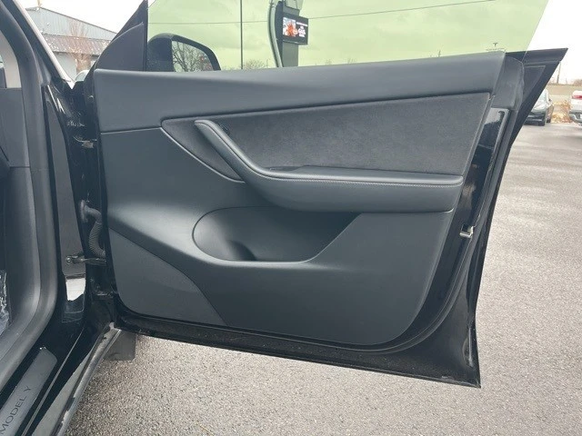 2022 Tesla Model Y Performance - Image 21 of 21