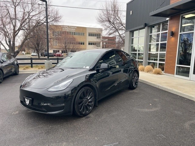 2022 Tesla Model Y Performance - Image 3 of 21