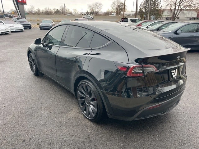2022 Tesla Model Y Performance - Image 5 of 21