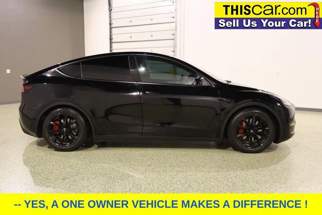2022 Tesla Model Y Performance - Image 10 of 12