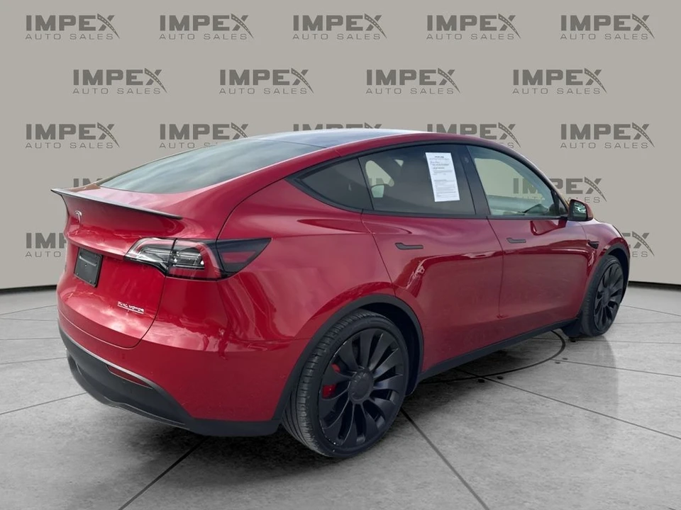 2022 Tesla Model Y Performance - Image 5 of 21