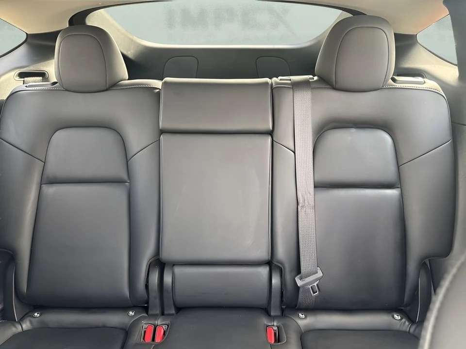 2022 Tesla Model Y Performance - Image 12 of 21