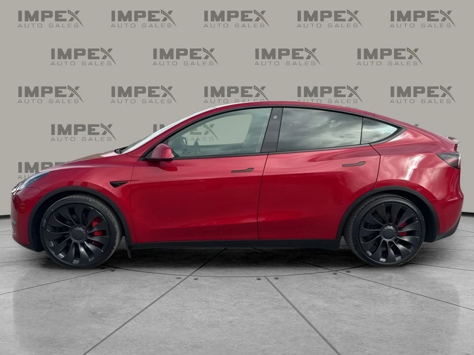 2022 Tesla Model Y Performance - Image 2 of 21