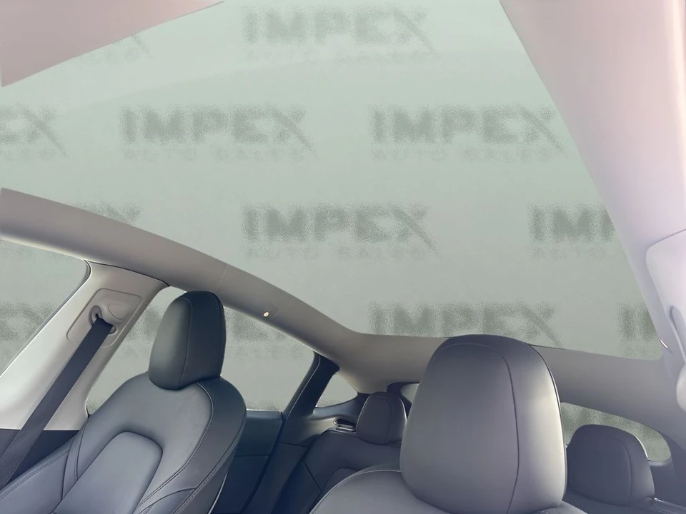 2022 Tesla Model Y Performance - Image 11 of 21