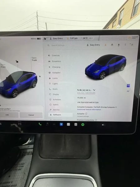 2022 Tesla Model Y Performance - Image 11 of 12