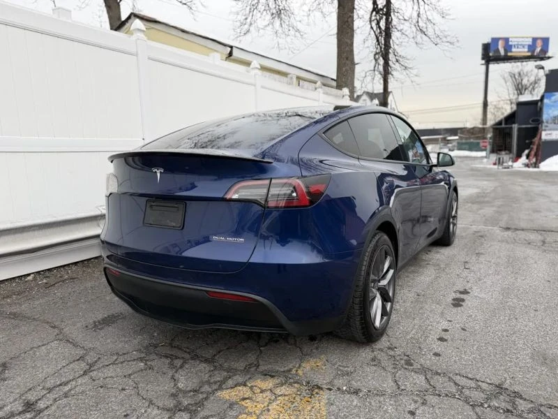 2022 Tesla Model Y Performance - Image 7 of 12