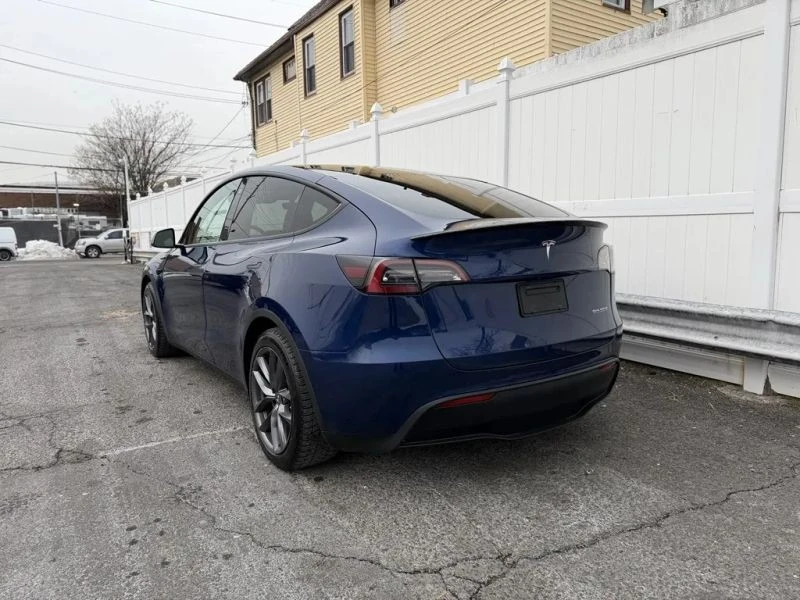 2022 Tesla Model Y Performance - Image 5 of 12