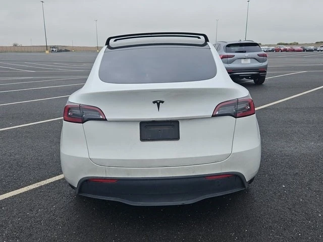 2022 Tesla Model Y Performance - Image 5 of 7