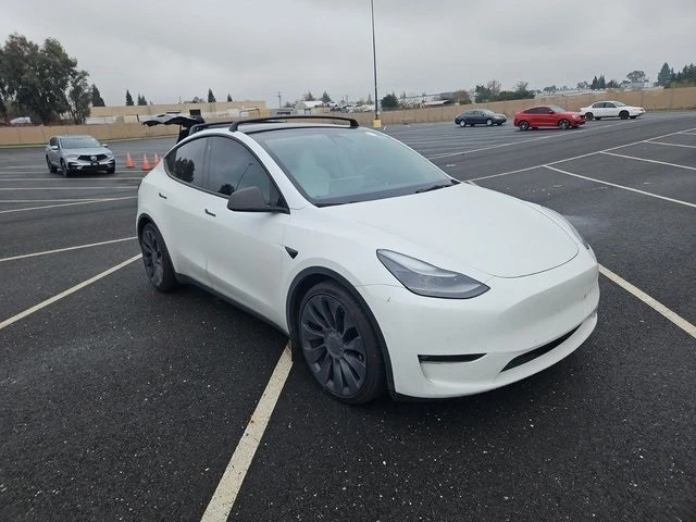 2022 Tesla Model Y Performance - Image 4 of 7