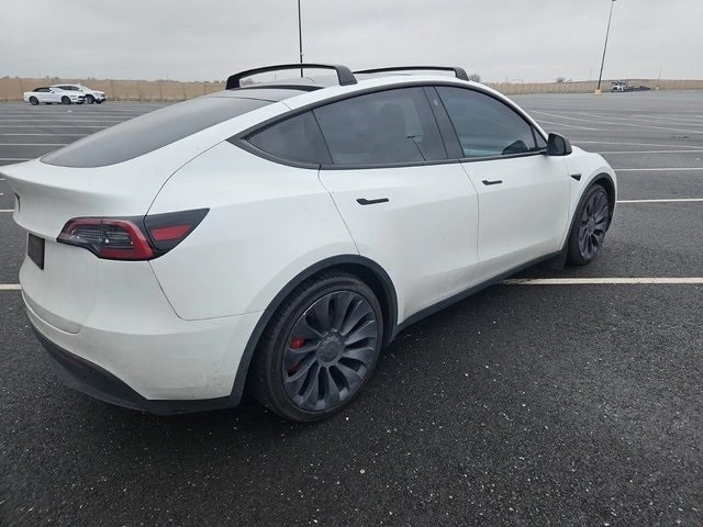 2022 Tesla Model Y Performance - Image 3 of 7