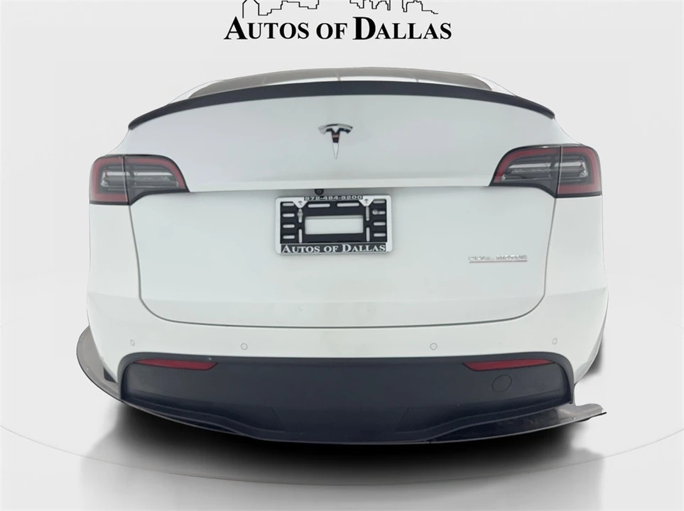 2022 Tesla Model Y Performance - Image 10 of 12