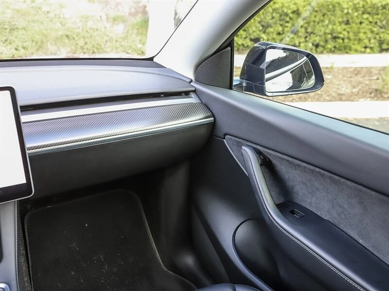 2022 Tesla Model Y Performance - Image 20 of 21