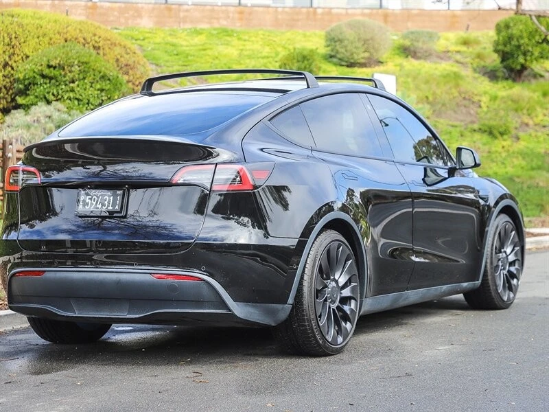 2022 Tesla Model Y Performance - Image 6 of 21