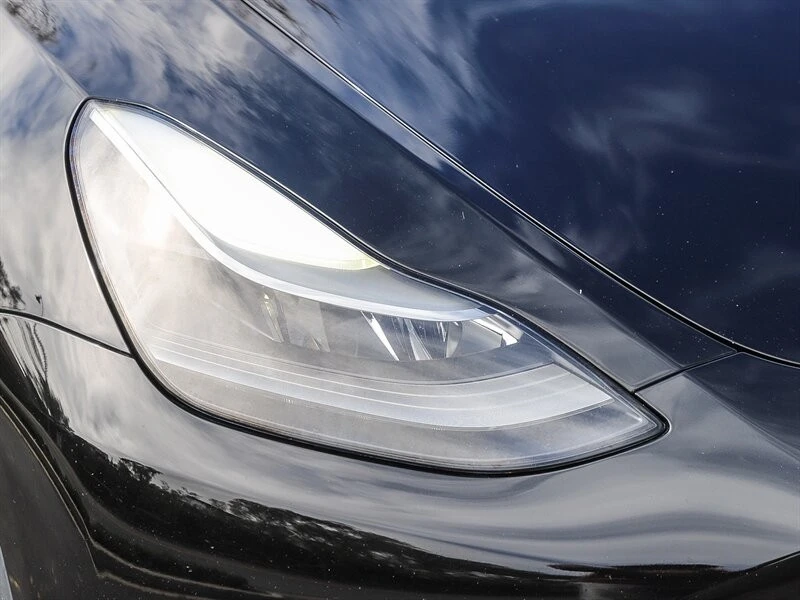 2022 Tesla Model Y Performance - Image 9 of 21