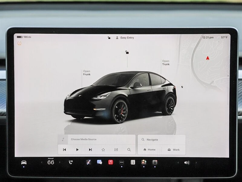 2022 Tesla Model Y Performance - Image 18 of 21