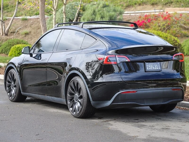 2022 Tesla Model Y Performance - Image 4 of 21
