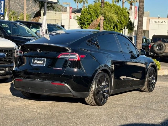 2022 Tesla Model Y Performance - Image 10 of 12