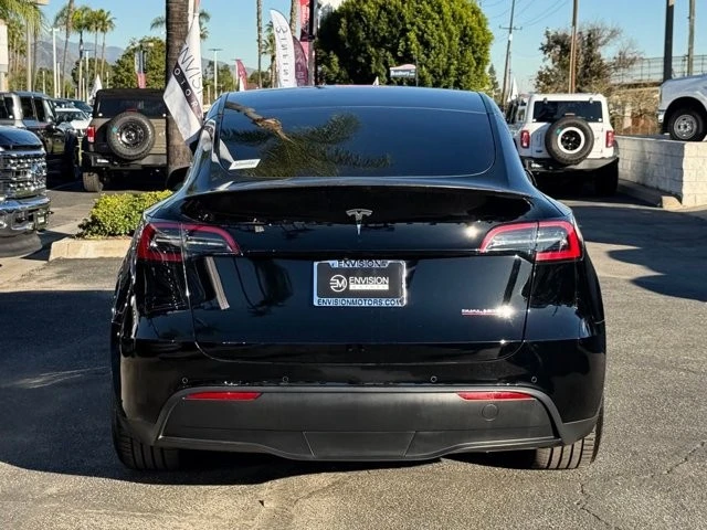 2022 Tesla Model Y Performance - Image 8 of 12
