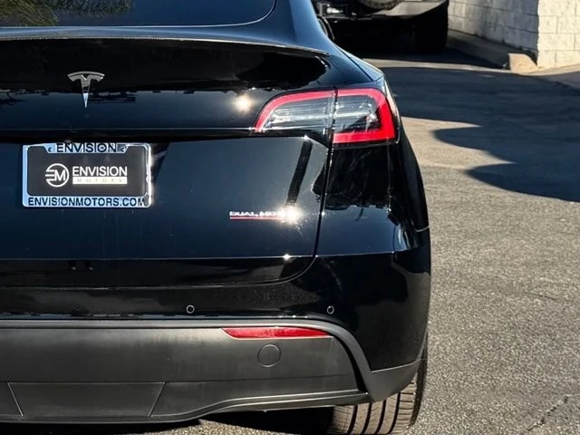2022 Tesla Model Y Performance - Image 9 of 12